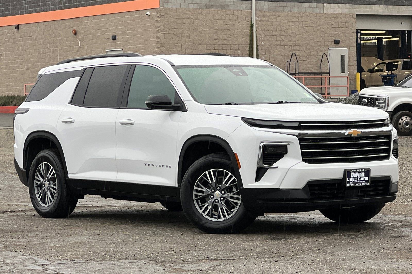 Used 2024 Chevrolet Traverse LT image 8