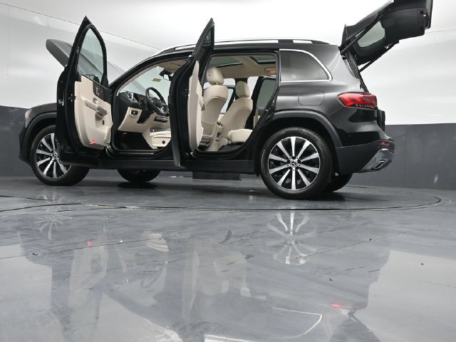 Used 2023 Mercedes-Benz GLB 250 4MATIC image 57