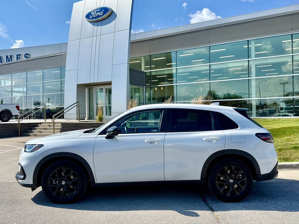 Used 2023 Honda HR-V Sport image 5