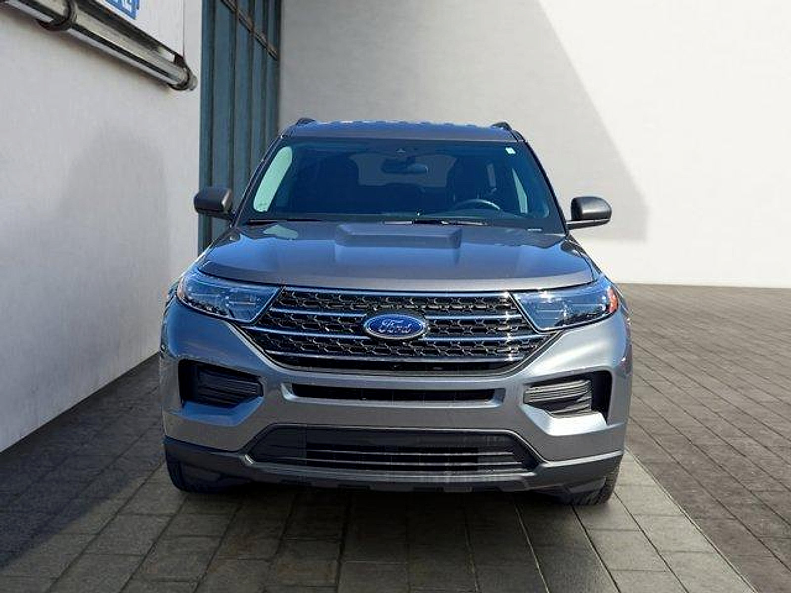 Certified 2024 Ford Explorer XLT AWD/4WD image 8