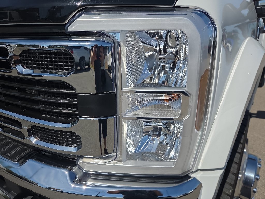 Certified 2025 Ford F450 XLT w/ FX4 Off-Road Package AWD/4WD image 3