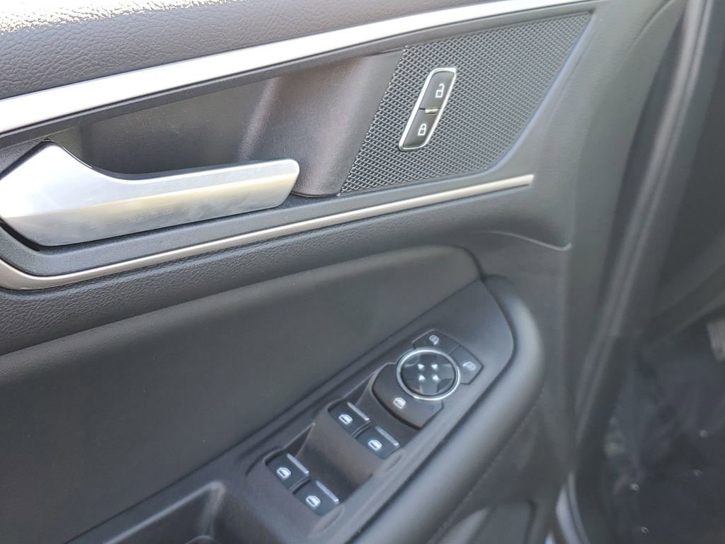 Certified 2023 Ford Edge SEL w/ Convenience Package image 7