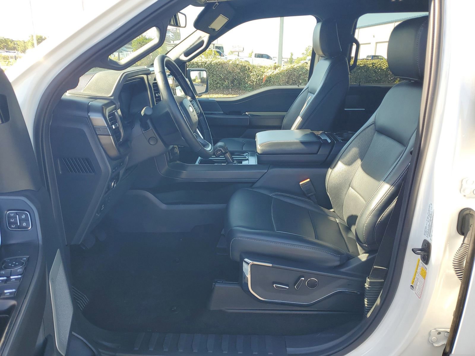 Certified 2024 Ford F150 Lariat w/ Equipment Group 502A High AWD/4WD image 17