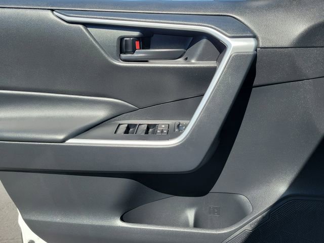 Used 2024 Toyota RAV4 LE AWD/4WD image 19