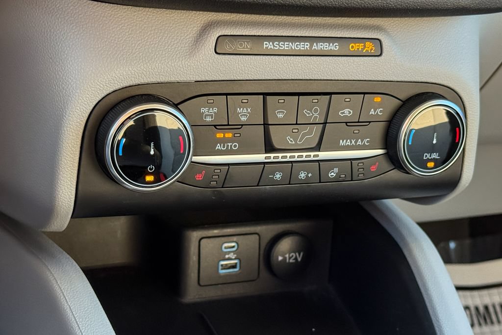 Certified 2023 Ford Escape Active AWD/4WD image 29