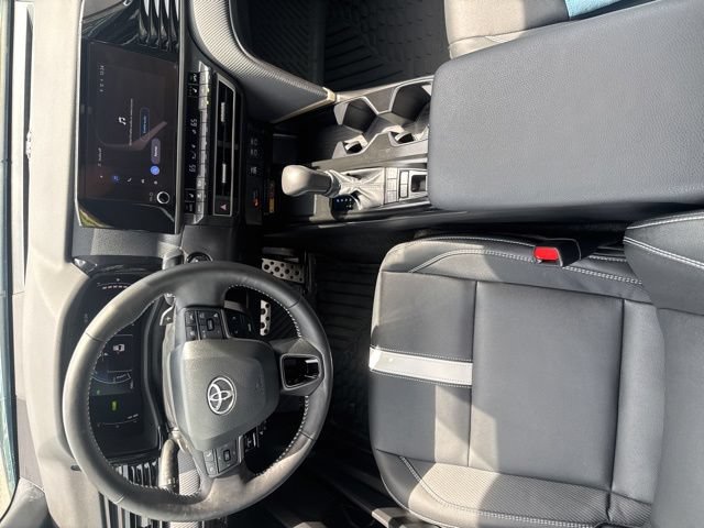 Used 2026 Toyota Camry SE w/ Convenience Package AWD/4WD image 29