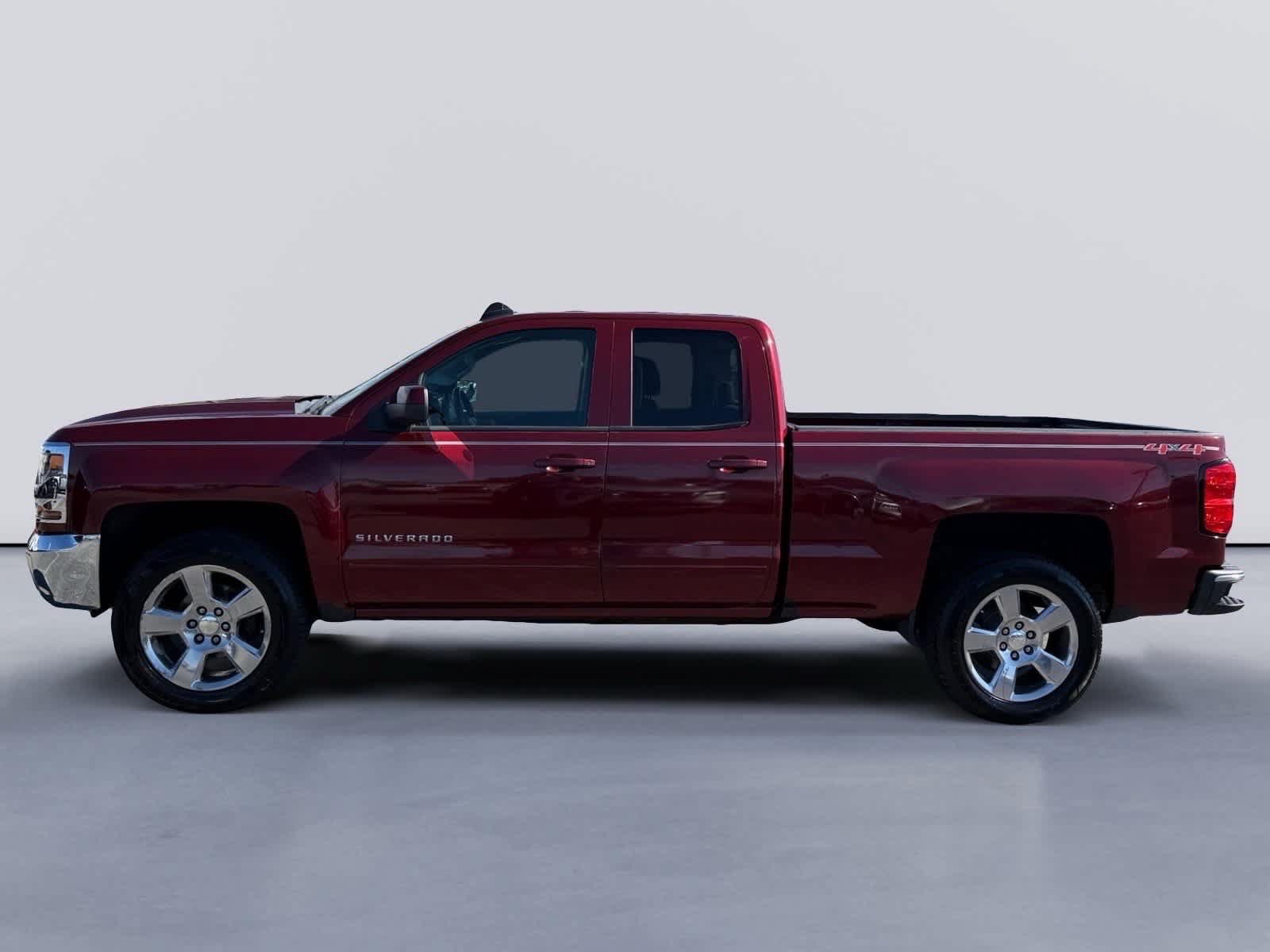 Used 2017 Chevrolet Silverado 1500 LT w/ All Star Edition AWD/4WD image 2
