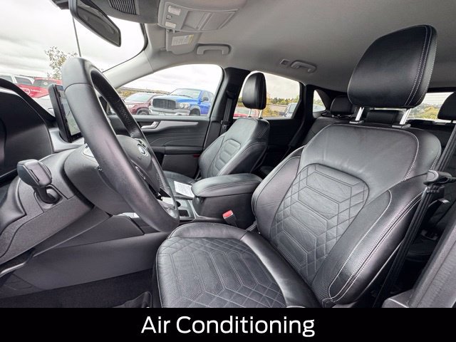 Certified 2023 Ford Escape Platinum w/ Premium Technology Package AWD/4WD image 16