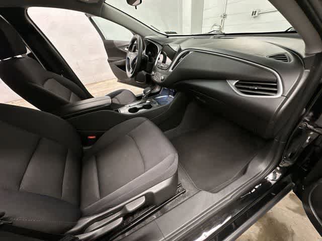 Used 2023 Chevrolet Malibu LT FWD image 21