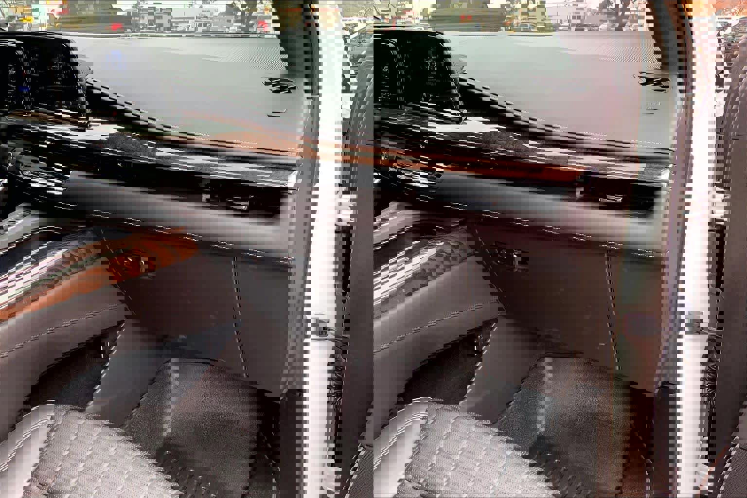 Used 2022 Cadillac Escalade Sport Platinum image 18