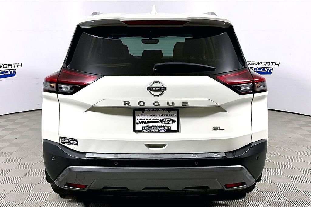 Used 2023 Nissan Rogue SL w/ SL Premium Package image 4
