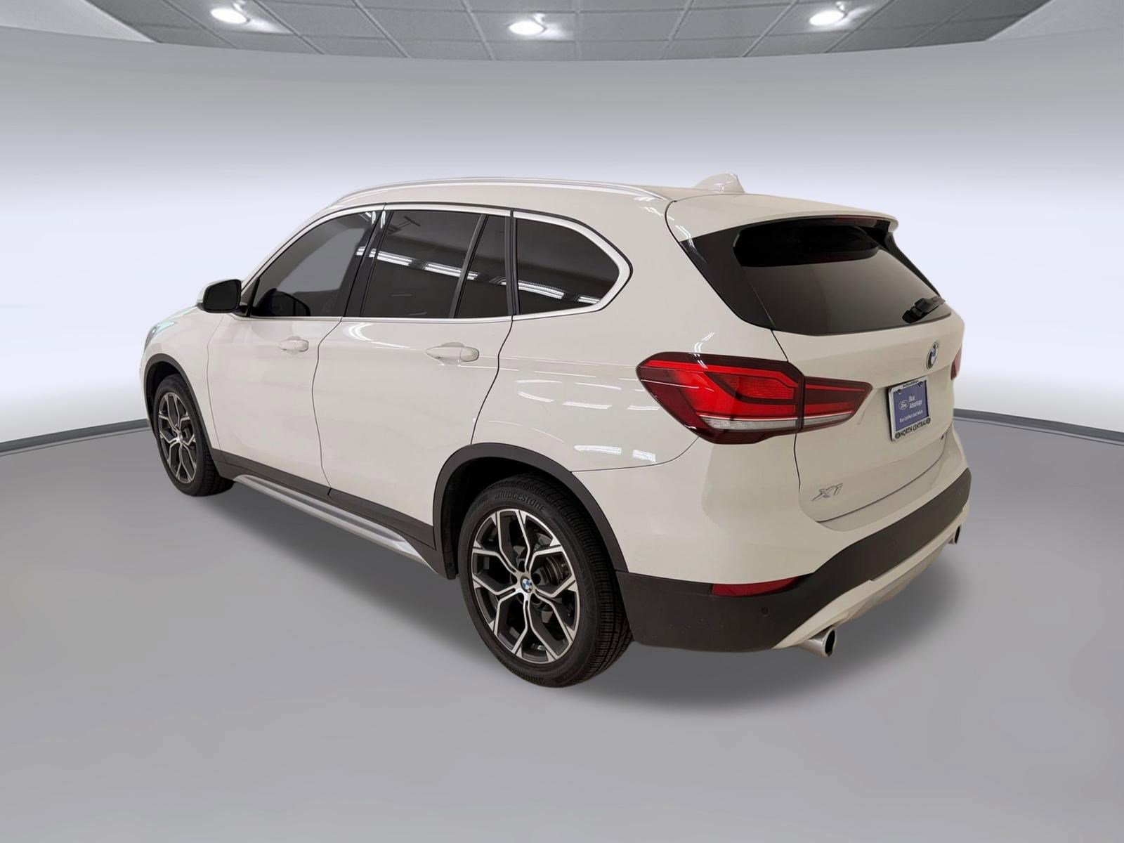 Used 2021 BMW X1 xDrive28i w/ Premium Package AWD/4WD image 3