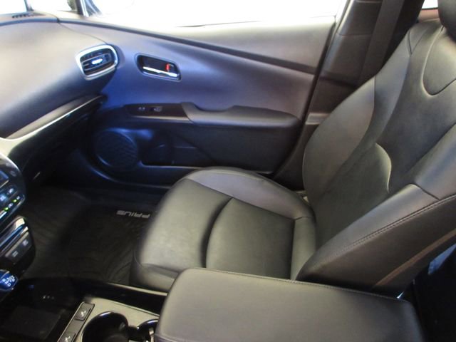 Used 2019 Toyota Prius XLE image 22
