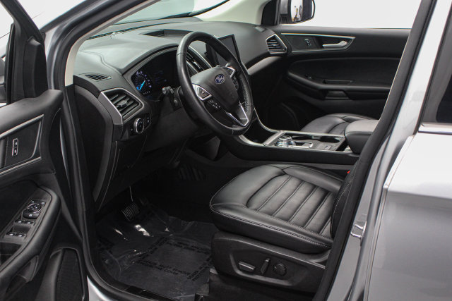 Certified 2024 Ford Edge SEL w/ Convenience Package AWD/4WD image 9