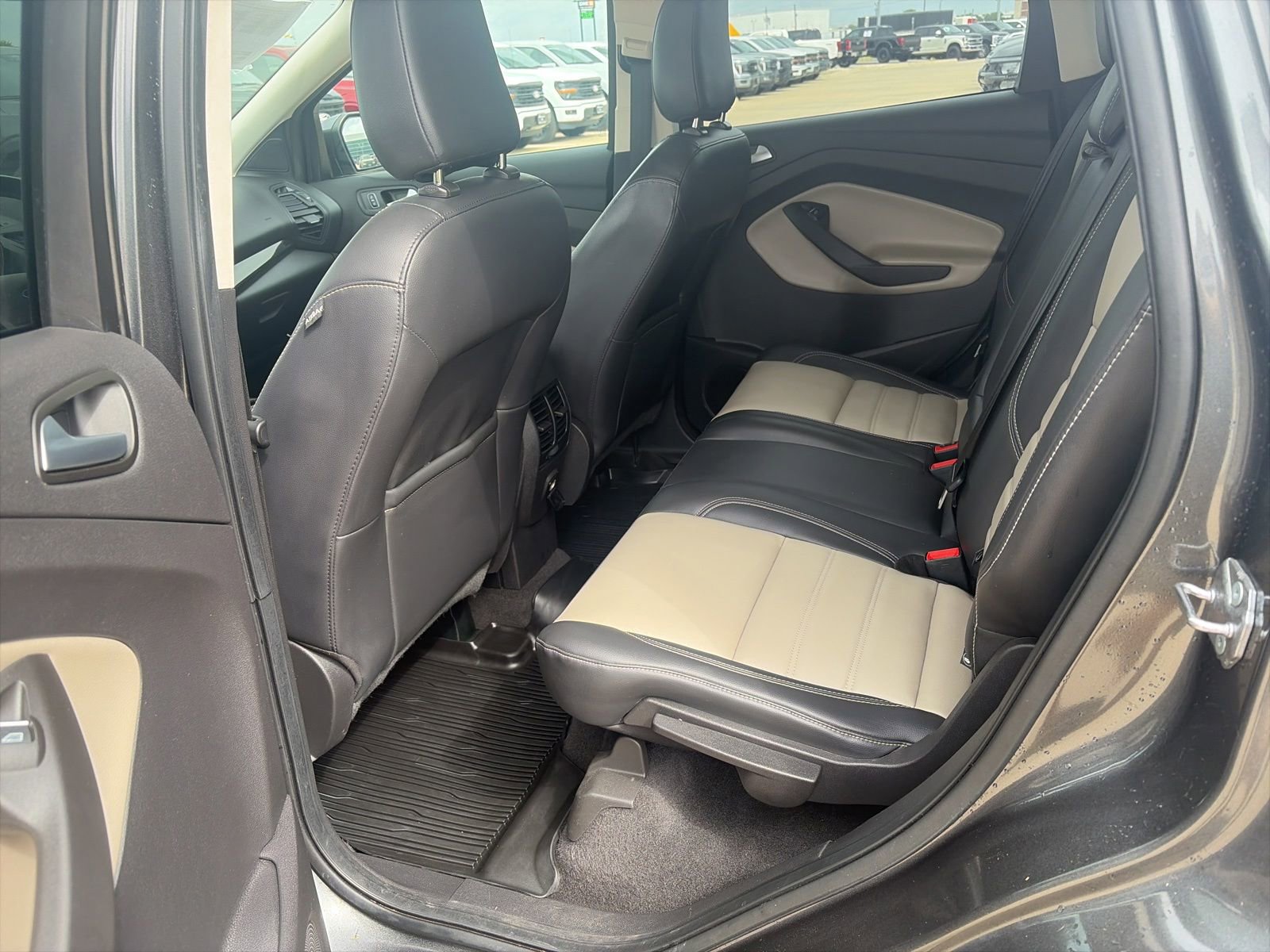 Certified 2019 Ford Escape SEL FWD image 17