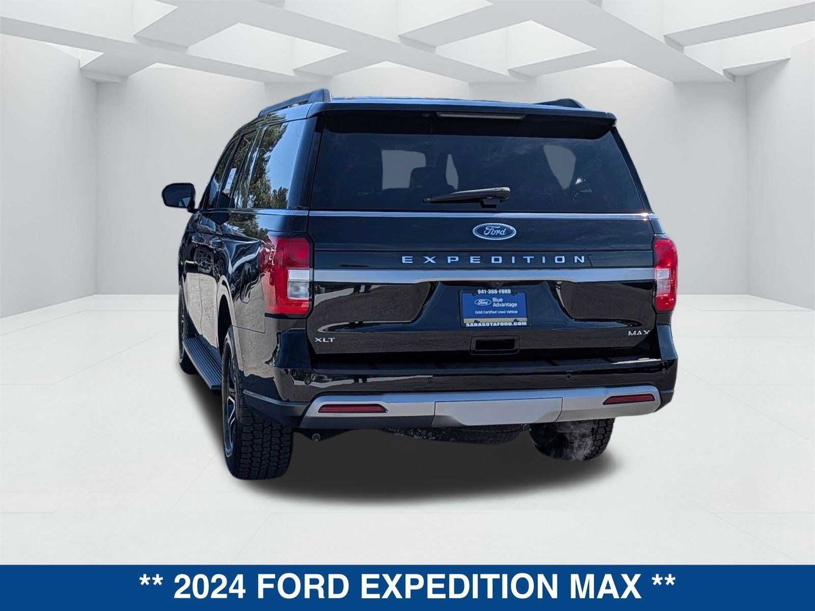 Certified 2024 Ford Expedition Max XLT image 6