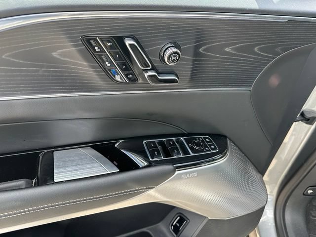 Used 2024 Cadillac Lyriq Luxury AWD/4WD image 24