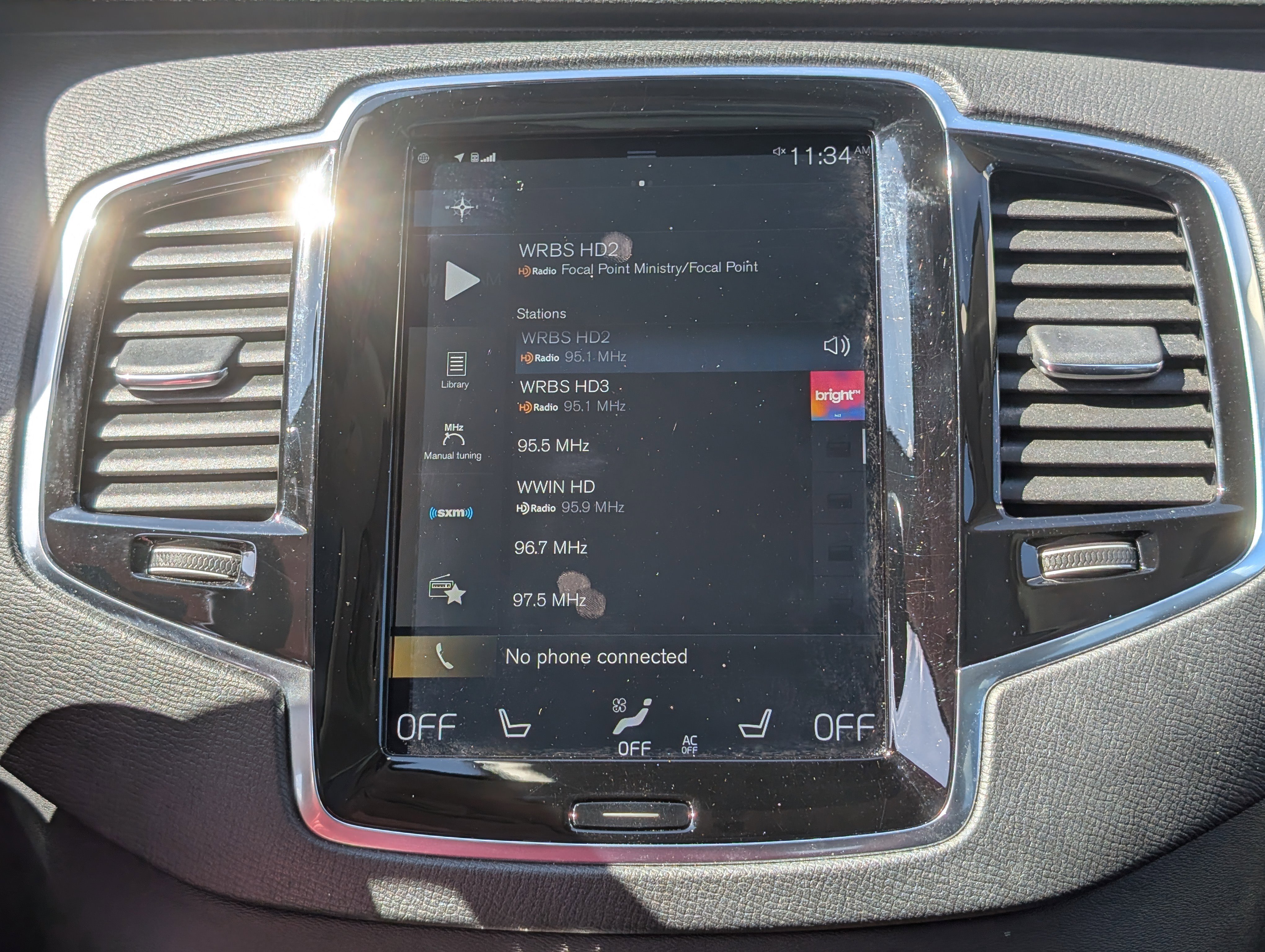 Used 2021 Volvo XC90 T6 Momentum w/ Advanced Package image 34