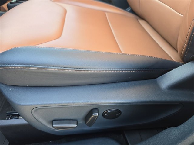 Certified 2023 Ford Maverick Lariat w/ Lariat Luxury Package image 12