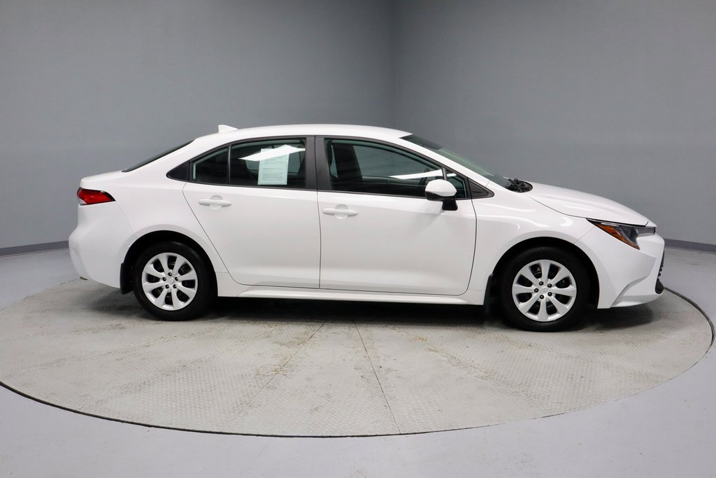 Used 2024 Toyota Corolla LE image 12