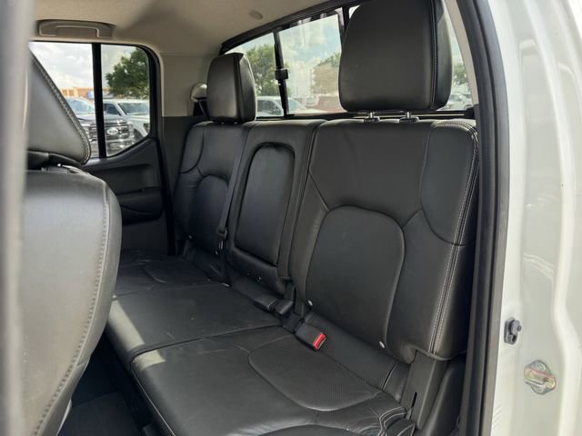 Used 2020 Nissan Frontier PRO-4X w/ Pro-4x Utility Package image 26