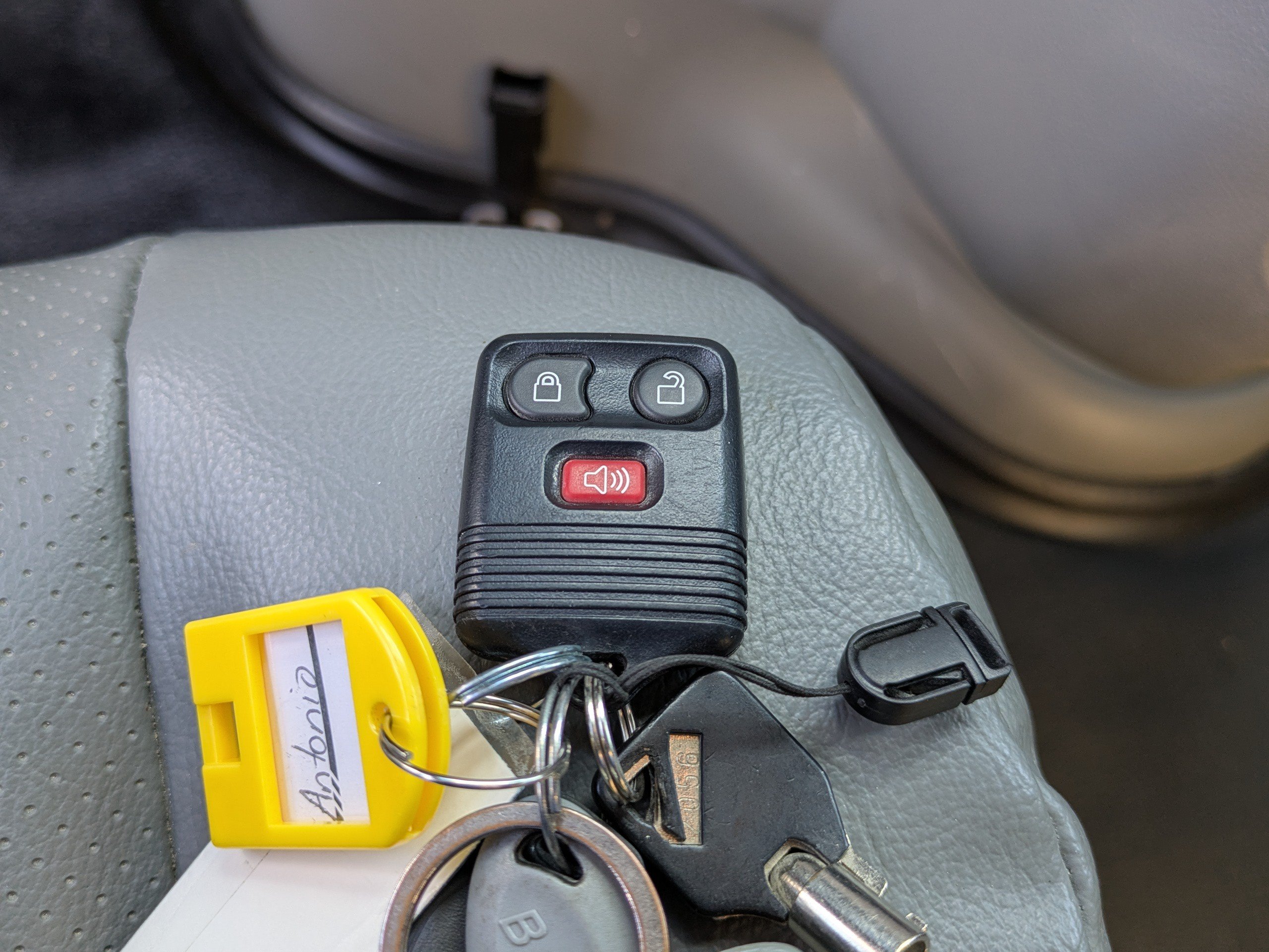 Certified 2023 Ford E-450 and Econoline 450 Super Duty w/ Power Windows & Locks Group RWD image 30