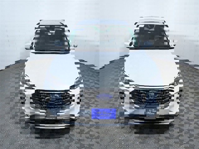 Certified 2025 Ford Escape Platinum image 3