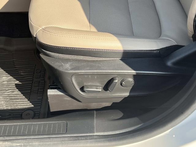 Certified 2022 Ford Escape SEL image 20