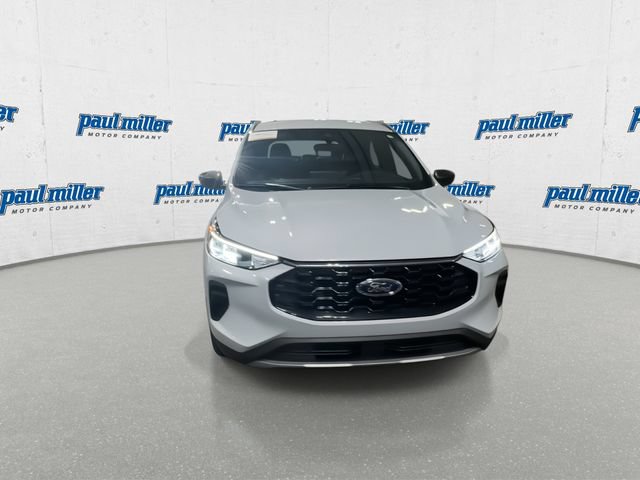 Certified 2025 Ford Escape ST-Line w/ Tech Pack #1 FWD image 3