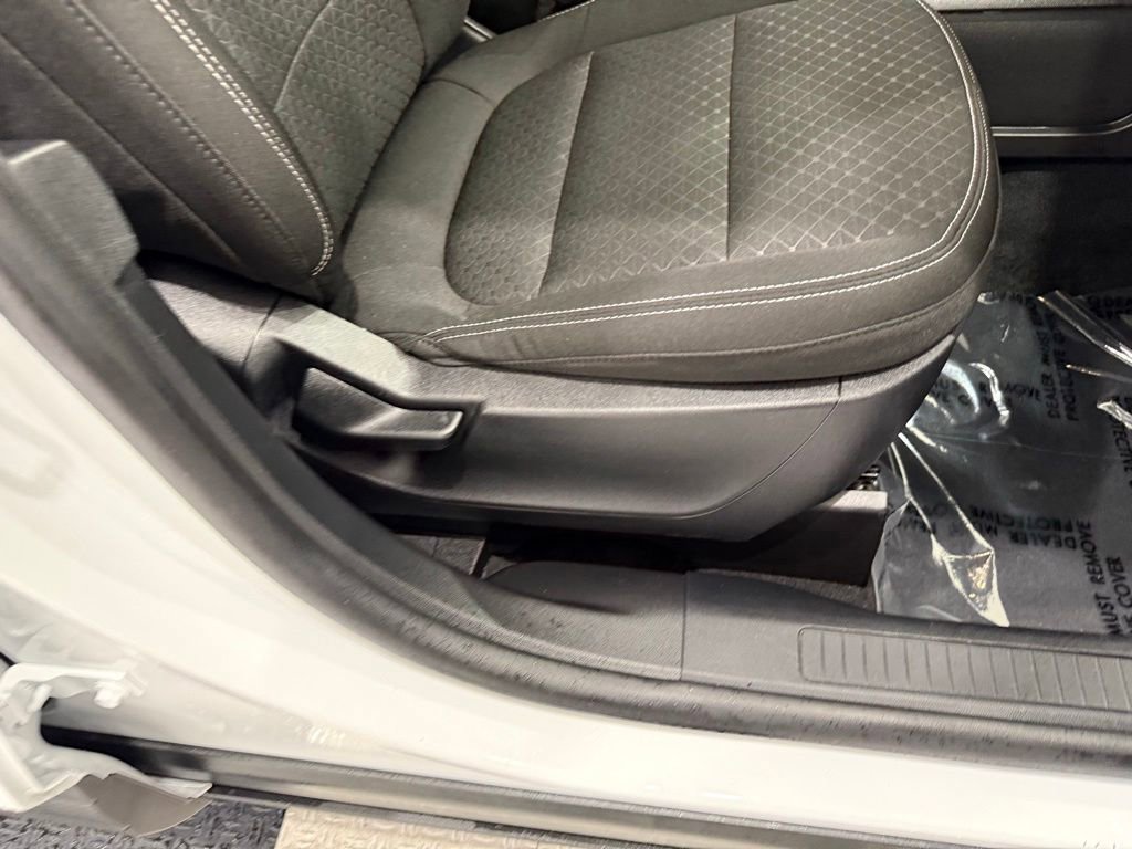 Certified 2025 Ford Escape Active AWD/4WD image 23