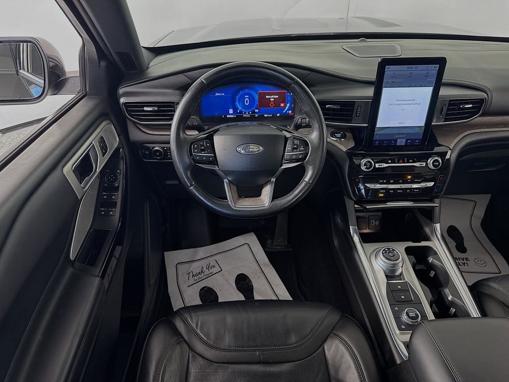 Certified 2023 Ford Explorer Platinum w/ Technology Package AWD/4WD image 24