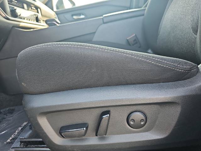 Used 2024 Nissan Rogue SV AWD/4WD image 27