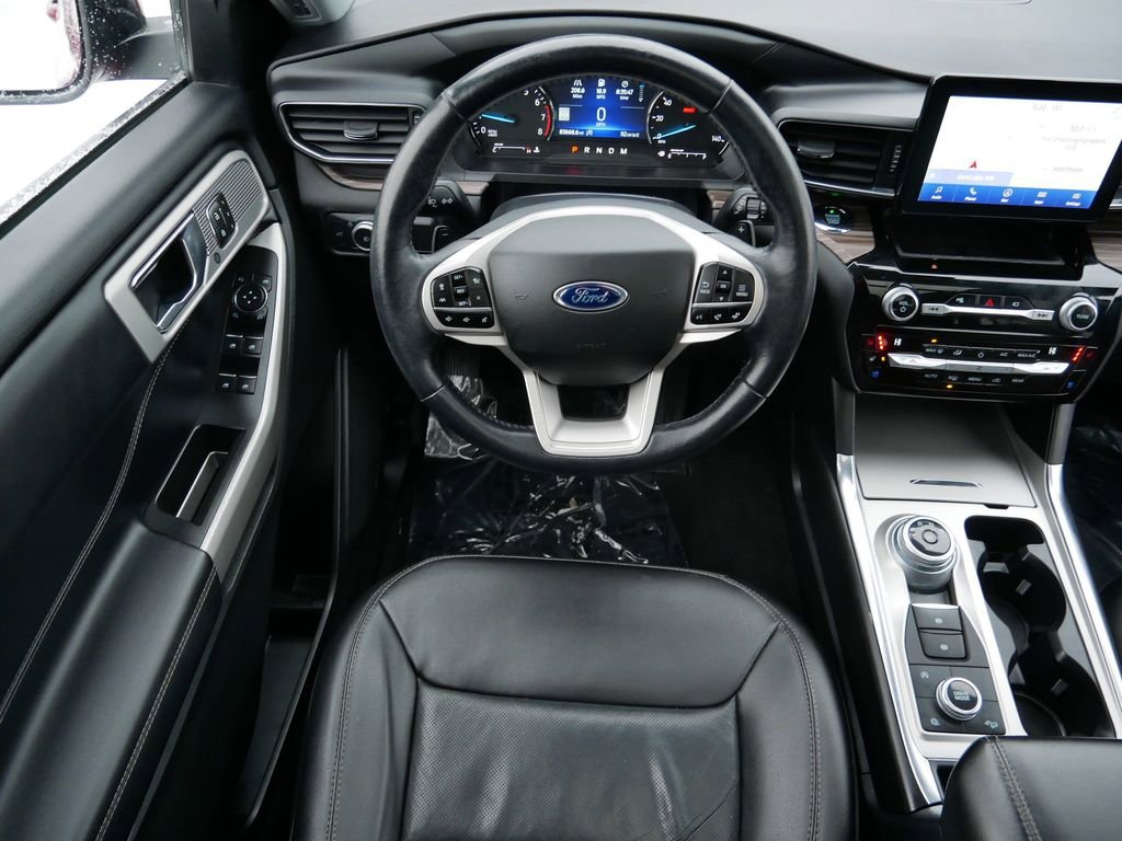 Certified 2021 Ford Explorer Limited w/ Equipment Group 301A image 12