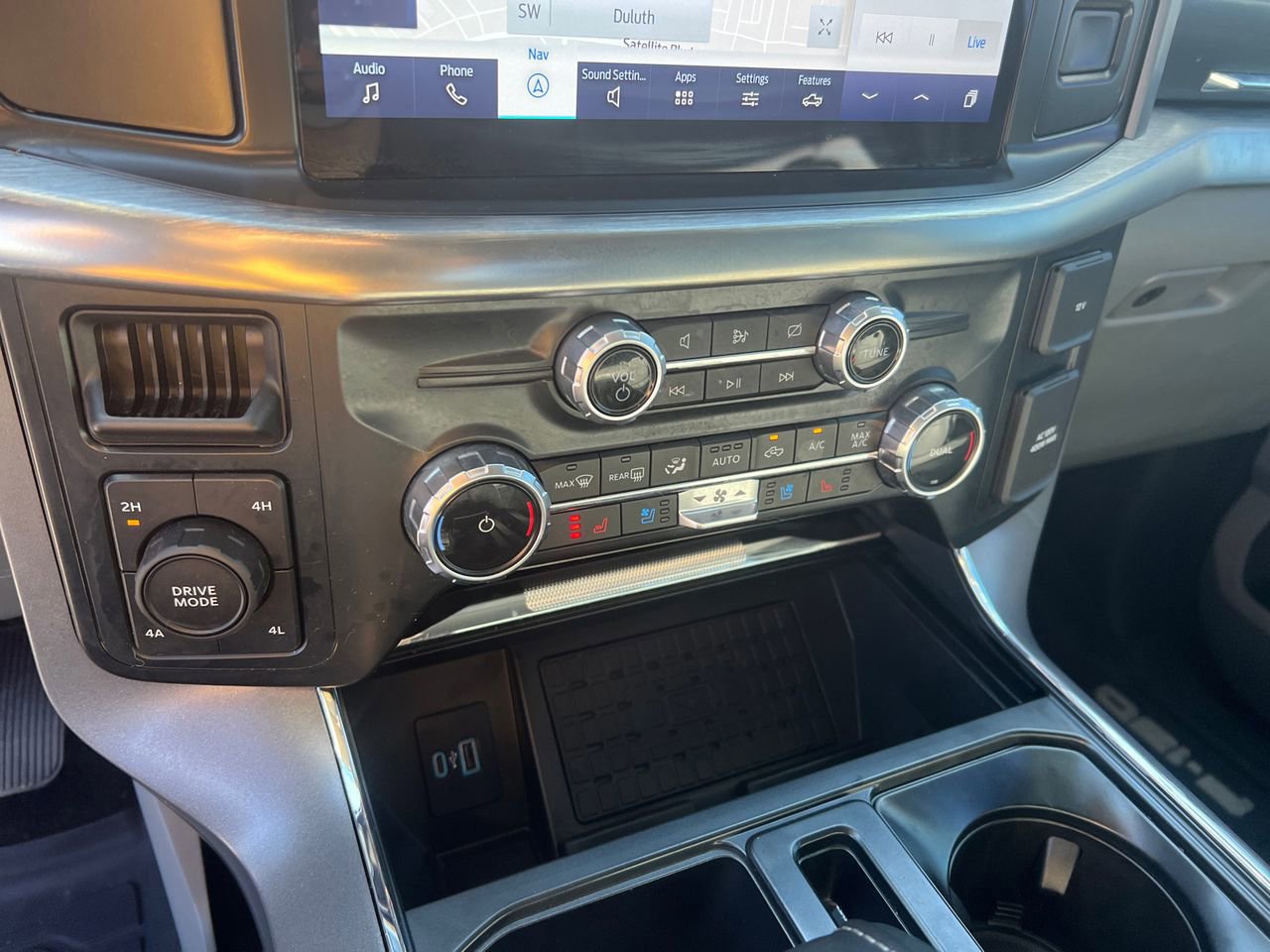 Certified 2023 Ford F150 Lariat w/ Equipment Group 502A High image 33