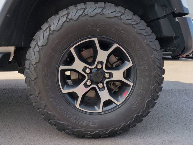 Used 2022 Jeep Wrangler Unlimited Rubicon w/ Dual Top Group AWD/4WD image 10
