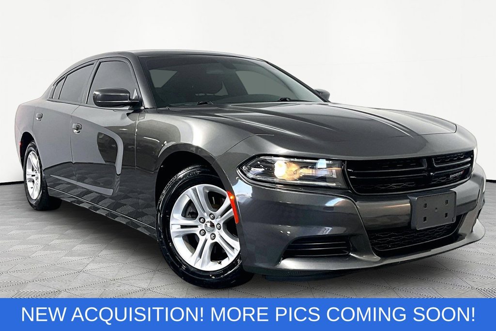 Used 2020 Dodge Charger SXT RWD image 1