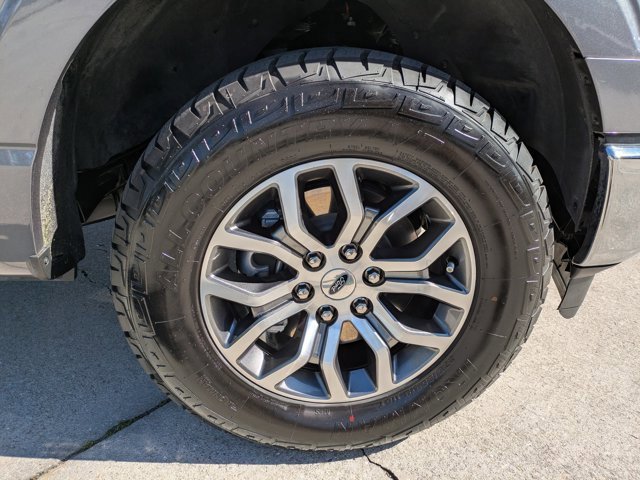 Certified 2022 Ford F150 Lariat w/ FX4 Off-Road Package image 11