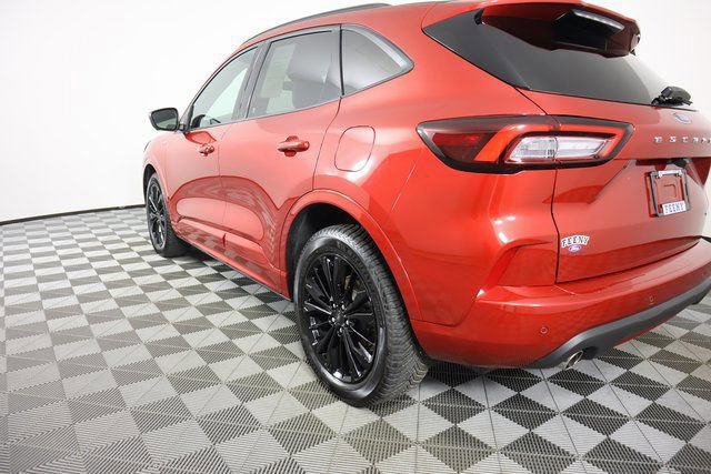 Certified 2023 Ford Escape ST-Line Elite video 4