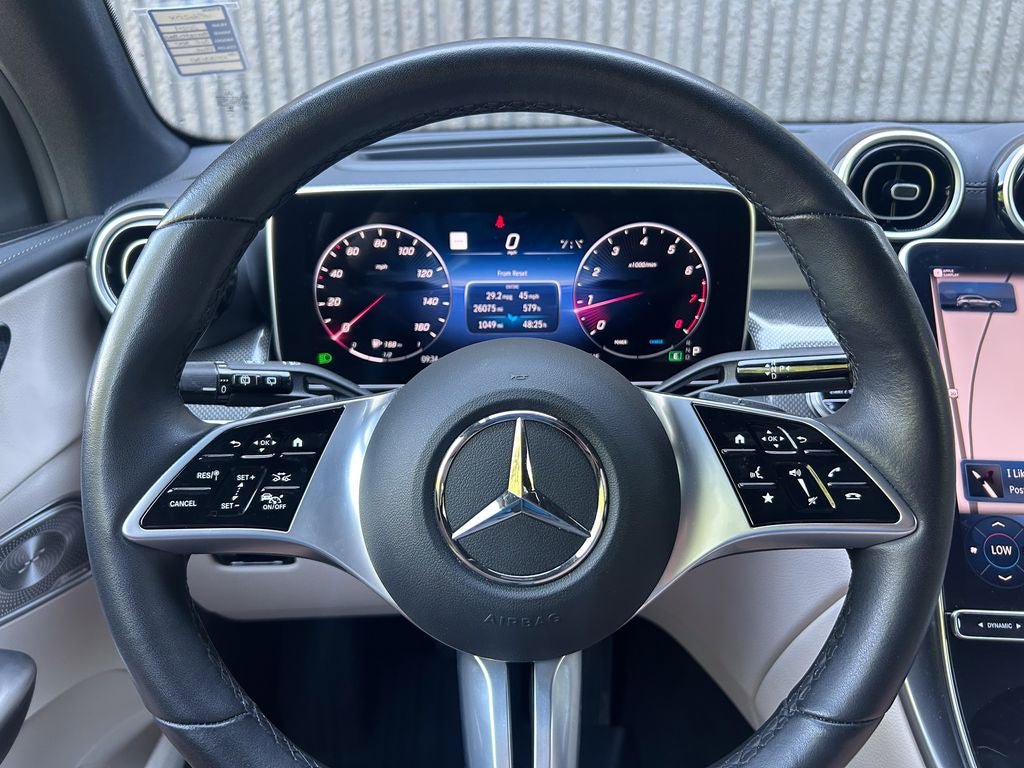 Used 2024 Mercedes-Benz GLC 300 4MATIC image 29