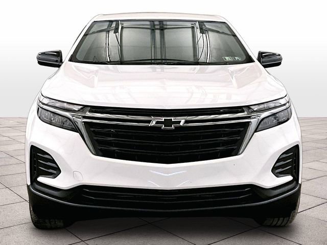 Used 2024 Chevrolet Equinox LS w/ LS Convenience Package AWD/4WD image 3