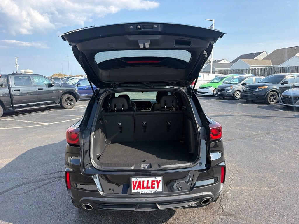 Used 2024 Chevrolet TrailBlazer RS w/ Driver Confidence Package AWD/4WD image 49