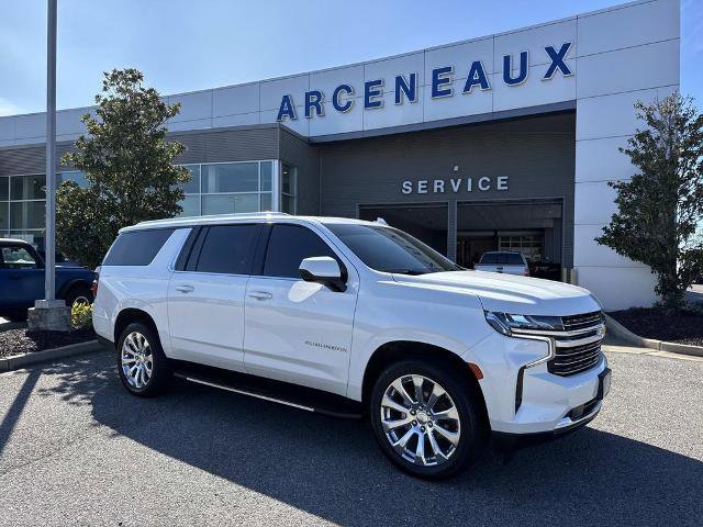 Used 2021 Chevrolet Suburban LT w/ Rear Media and Nav Package image 5