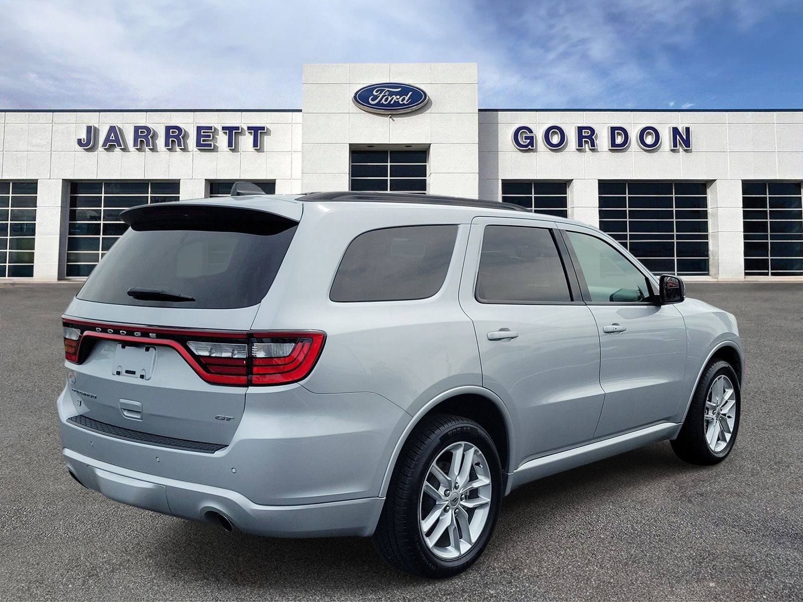Used 2024 Dodge Durango GT AWD/4WD image 4
