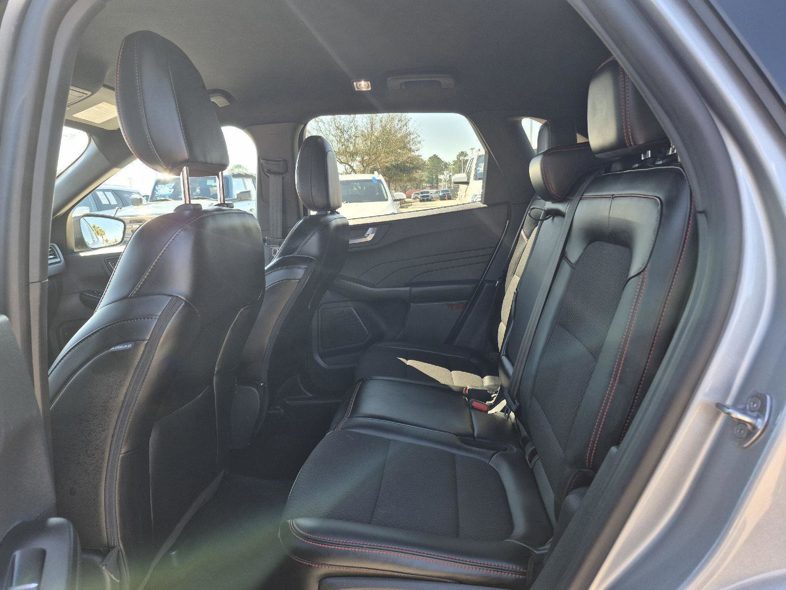 Certified 2024 Ford Escape ST-Line image 18