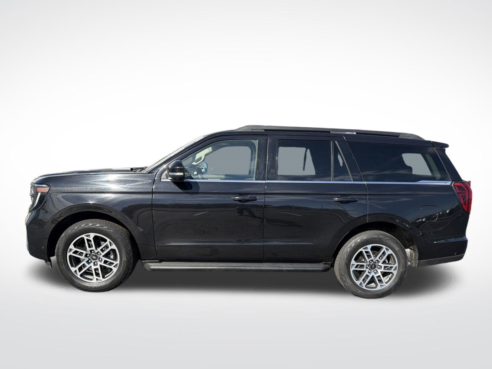 Certified 2025 Ford Expedition Active AWD/4WD image 9