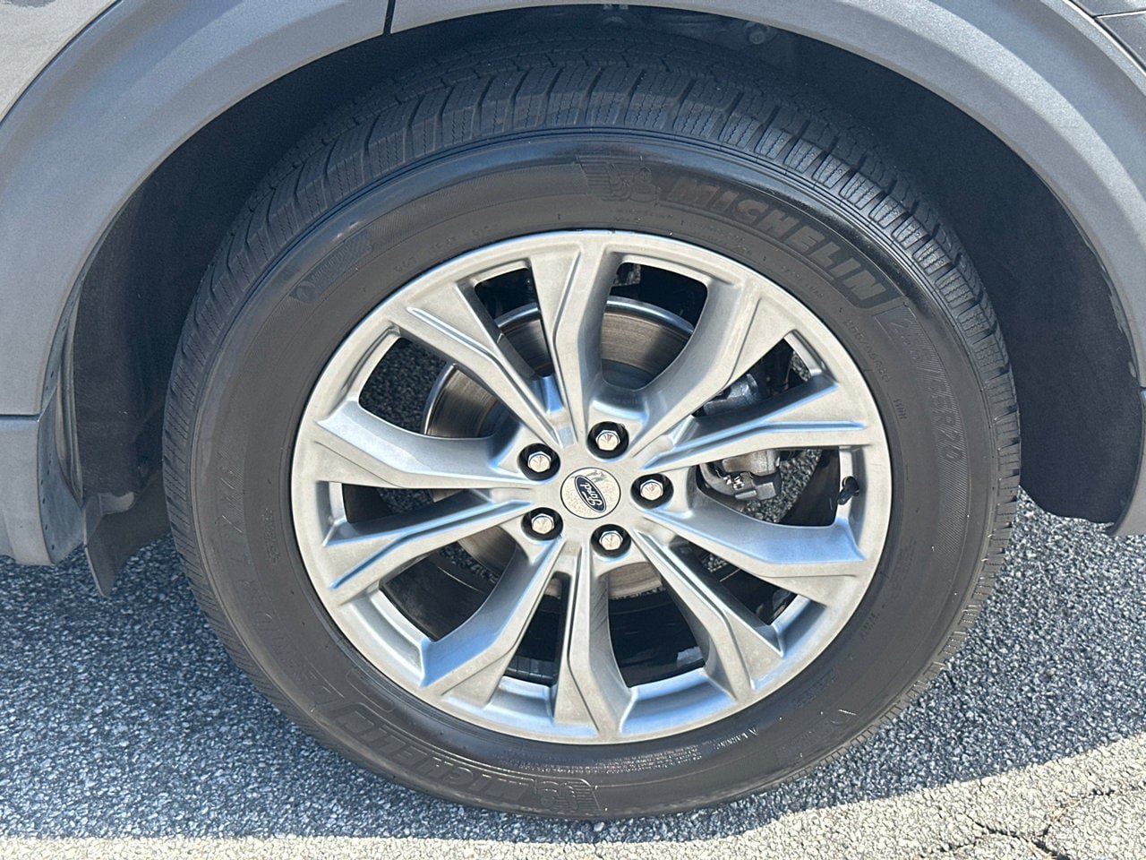 Certified 2020 Ford Explorer XLT w/ Equipment Group 202A RWD image 22