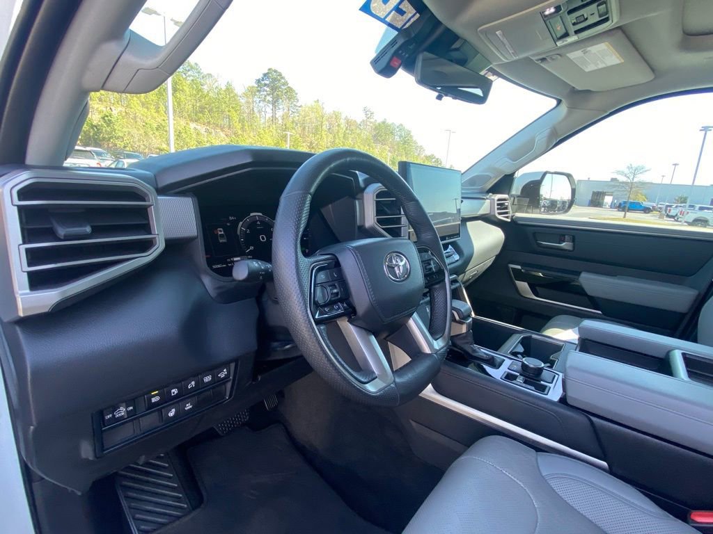 Used 2023 Toyota Tundra Limited image 9
