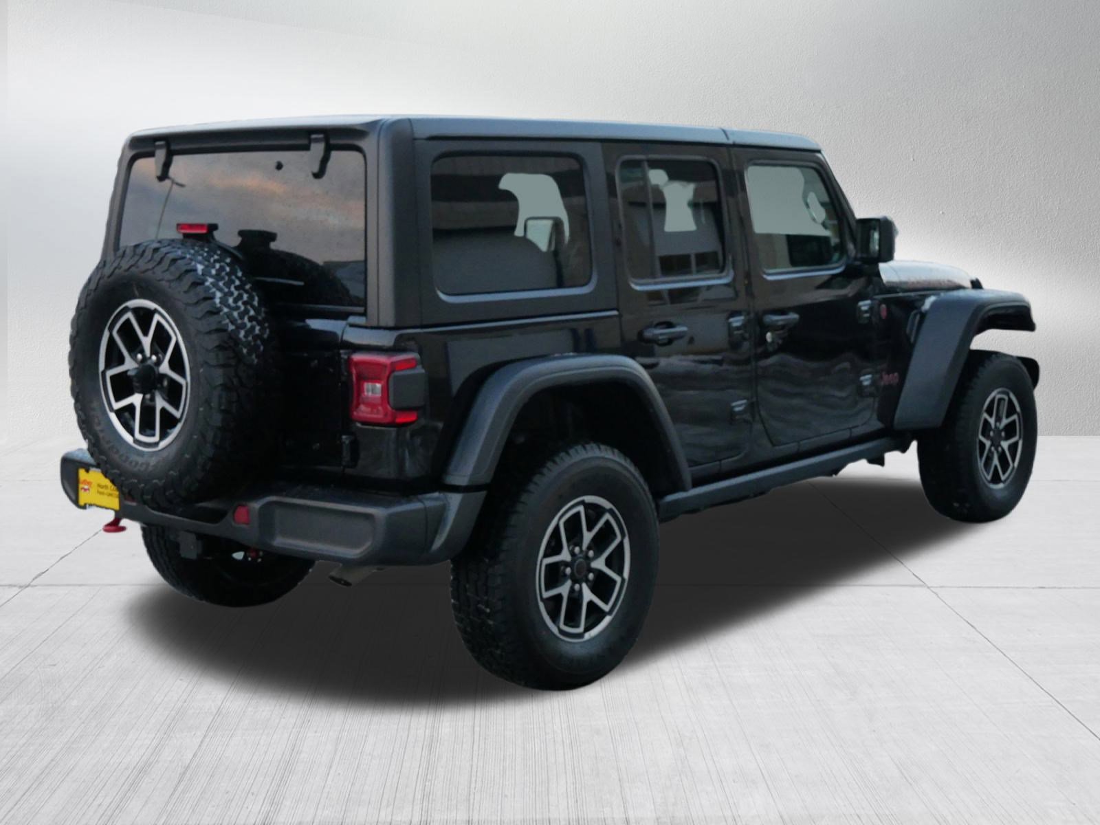 Used 2024 Jeep Wrangler Rubicon image 5