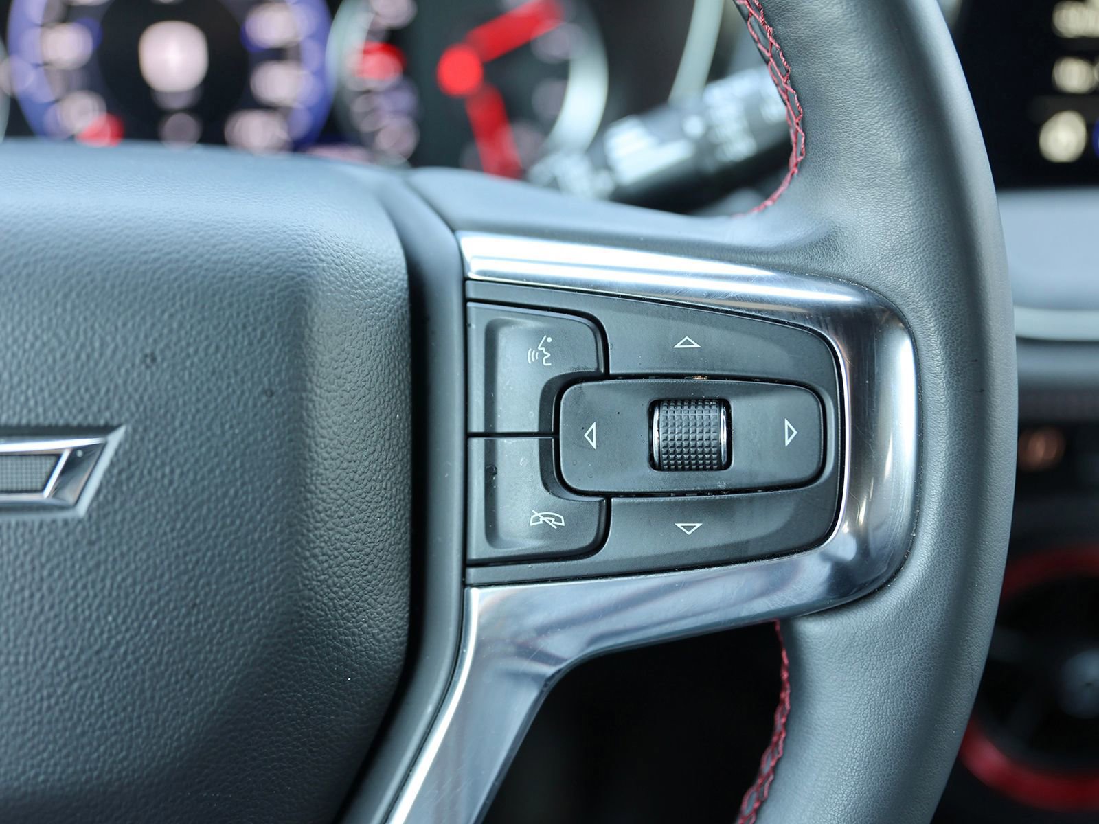 Used 2023 Chevrolet Blazer RS w/ Driver Confidence II Package image 45