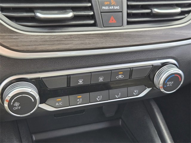 Used 2025 Nissan Altima 2.5 SV image 24